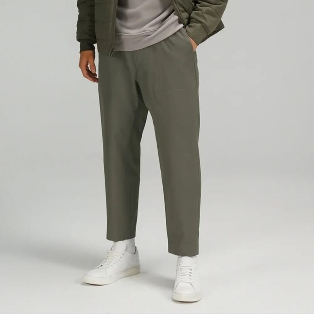 Lululemon Utilitech Pull On Relaxed Fit Mens Pant Elastic Waist Sage Gray Size L